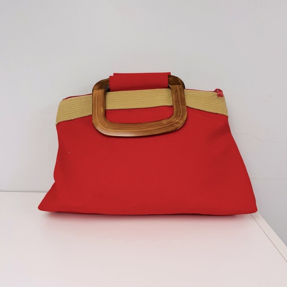 ❌SOLD❌ Vintage Red and Tan Canvas Handbag with Faux Wood Handles - Picture 8 of 9